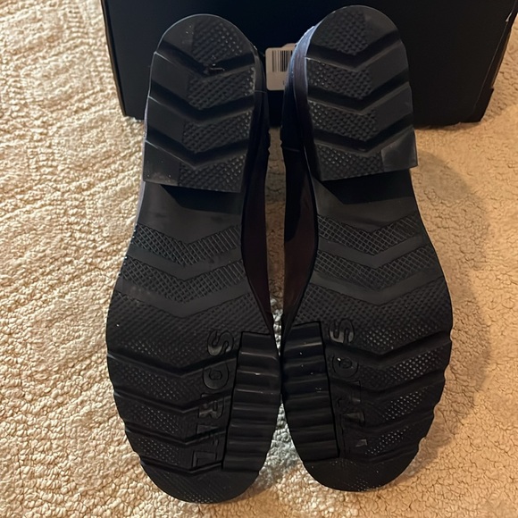 Sorel Cate Side zip bootie size 8 - Picture 5 of 6